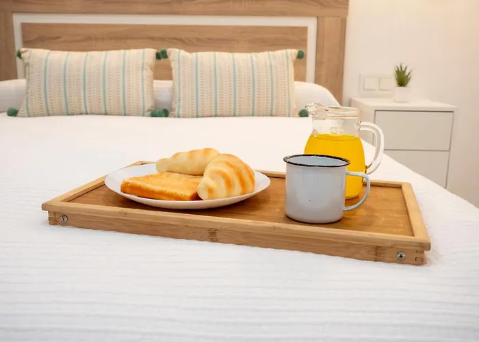 Bhost - Juan De Mena