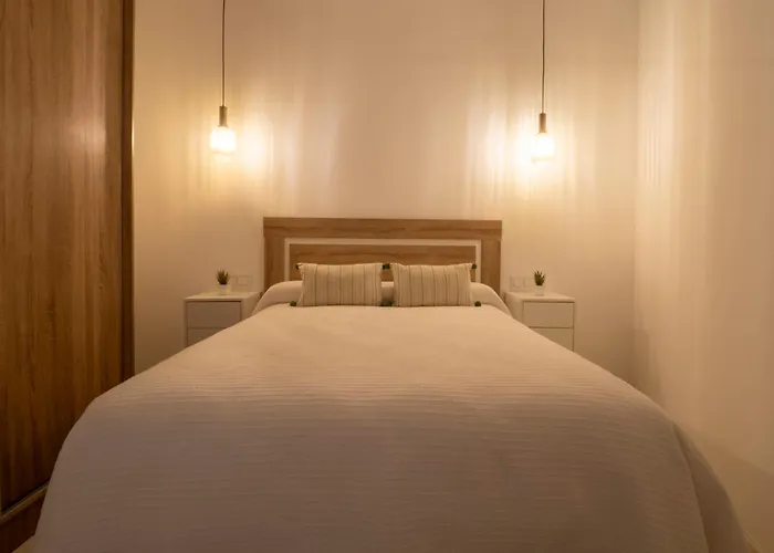 Bhost - Juan De Mena Córdoba