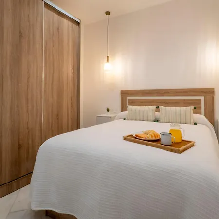 Bhost - Juan De Mena Apartamento