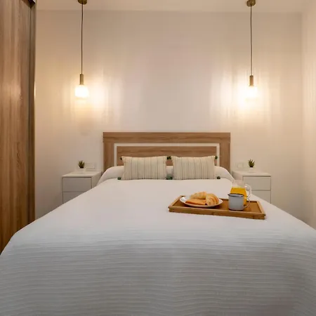 Bhost - Juan De Mena Cordoba