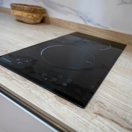 Bhost - Juan De Mena * Cordoba