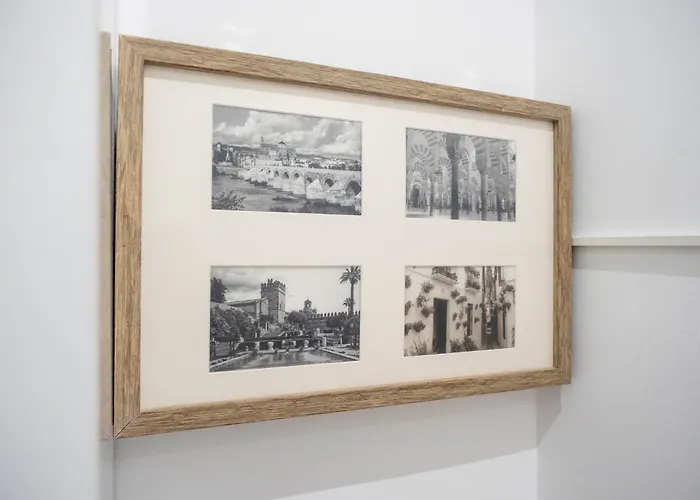 Bhost - Juan De Mena Córdova