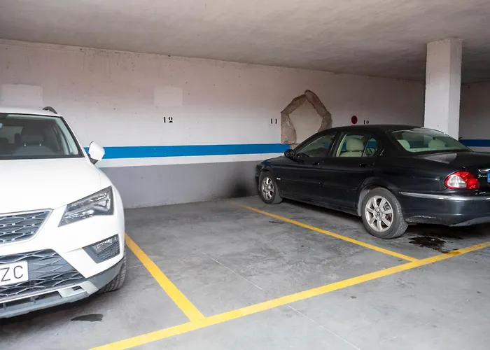 Bhost - Juan De Mena